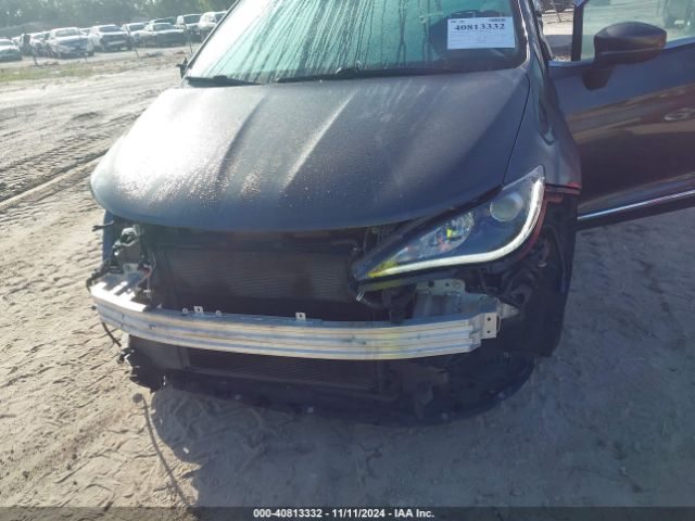 Photo 5 VIN: 2C4RC1L75JR157656 - CHRYSLER PACIFICA 