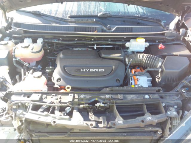 Photo 9 VIN: 2C4RC1L75JR157656 - CHRYSLER PACIFICA 