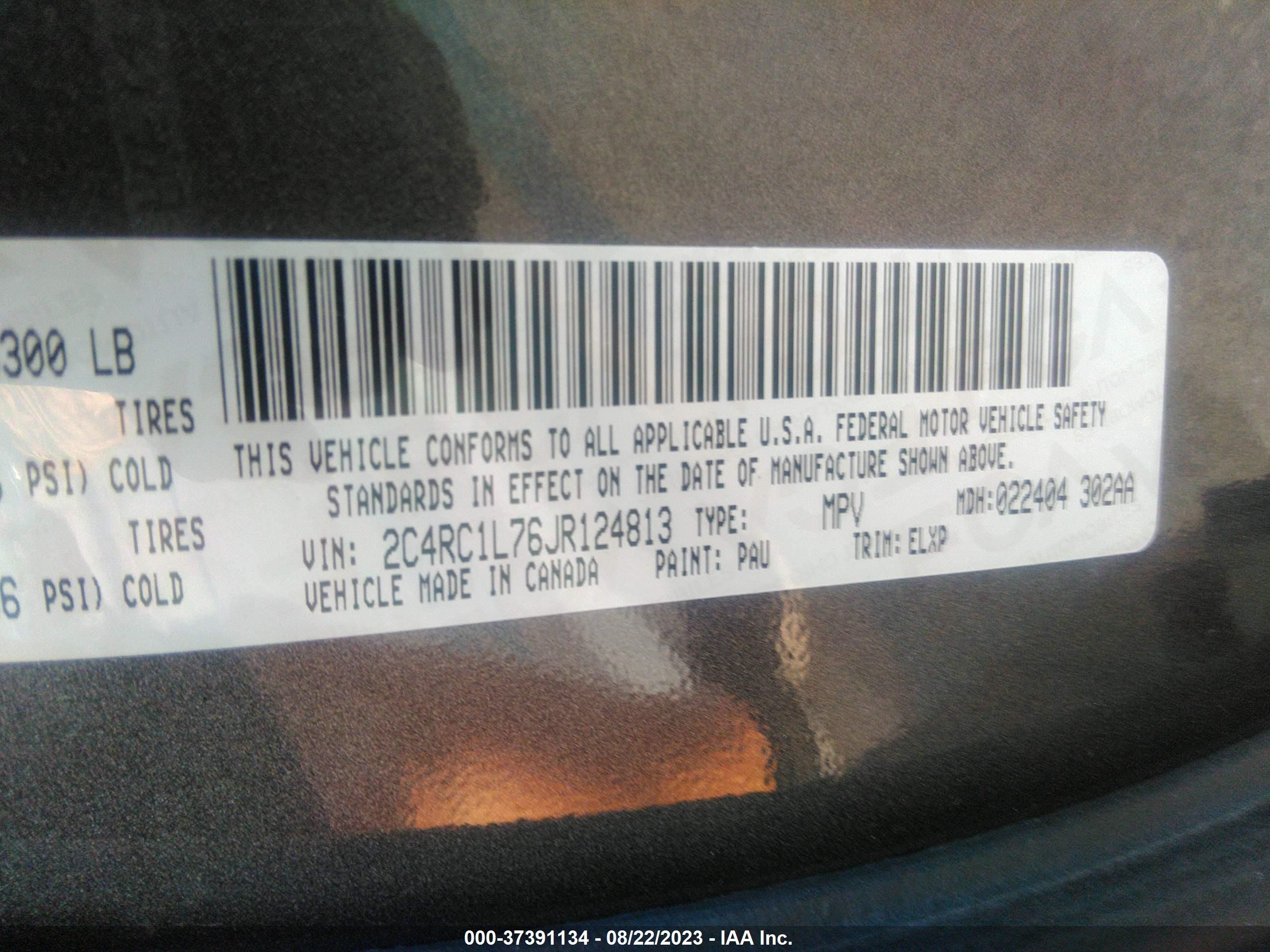 Photo 8 VIN: 2C4RC1L76JR124813 - CHRYSLER PACIFICA 