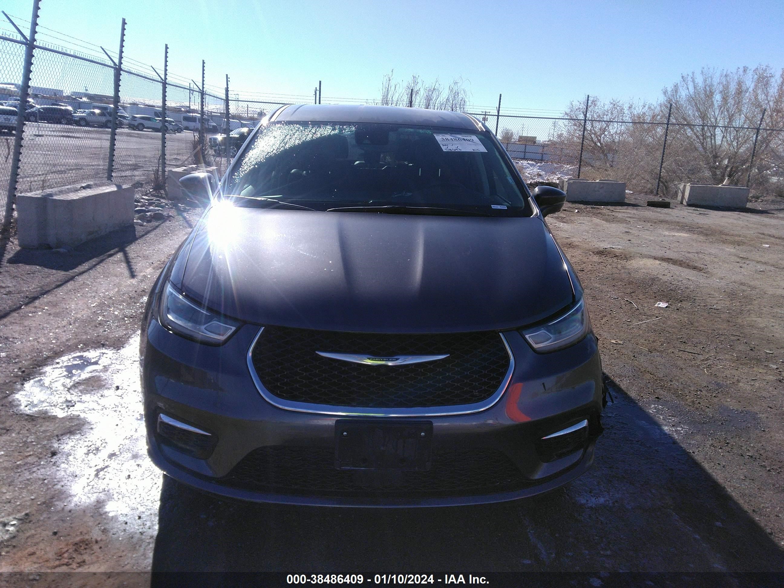 Photo 11 VIN: 2C4RC1L77NR122946 - CHRYSLER PACIFICA 