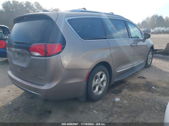 Photo 3 VIN: 2C4RC1L79JR124904 - CHRYSLER PACIFICA 