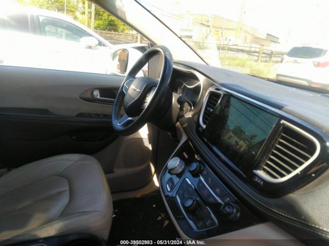 Photo 4 VIN: 2C4RC1L79MR602789 - CHRYSLER PACIFICA 