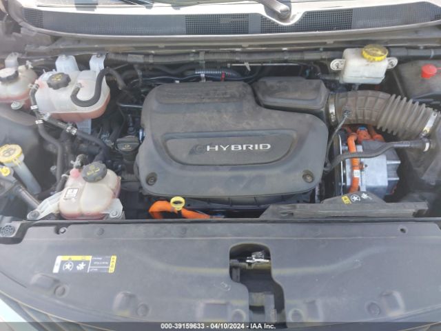 Photo 9 VIN: 2C4RC1L7XJR108095 - CHRYSLER PACIFICA HYBRID 