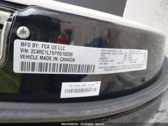 Photo 8 VIN: 2C4RC1L7XPR518209 - CHRYSLER PACIFICA 