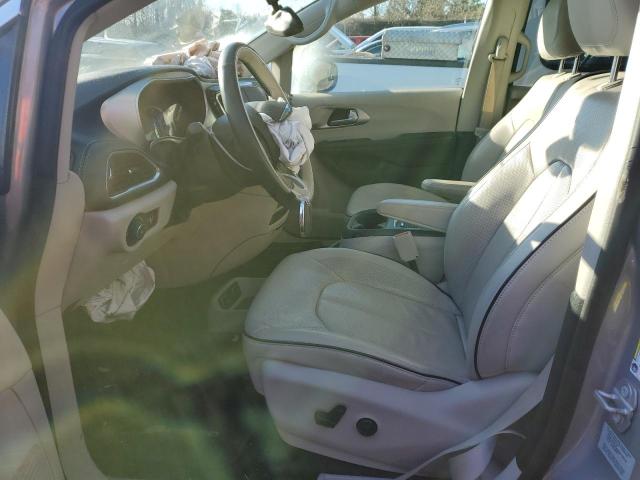 Photo 6 VIN: 2C4RC1N72JR105186 - CHRYSLER PACIFICA 