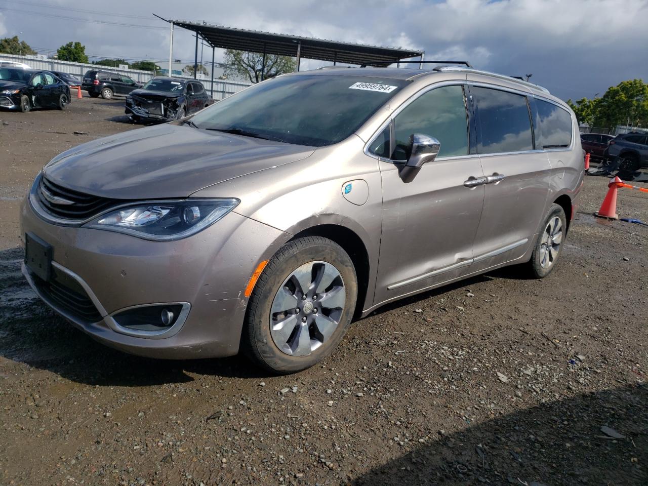 Photo 0 VIN: 2C4RC1N72JR213517 - CHRYSLER PACIFICA 