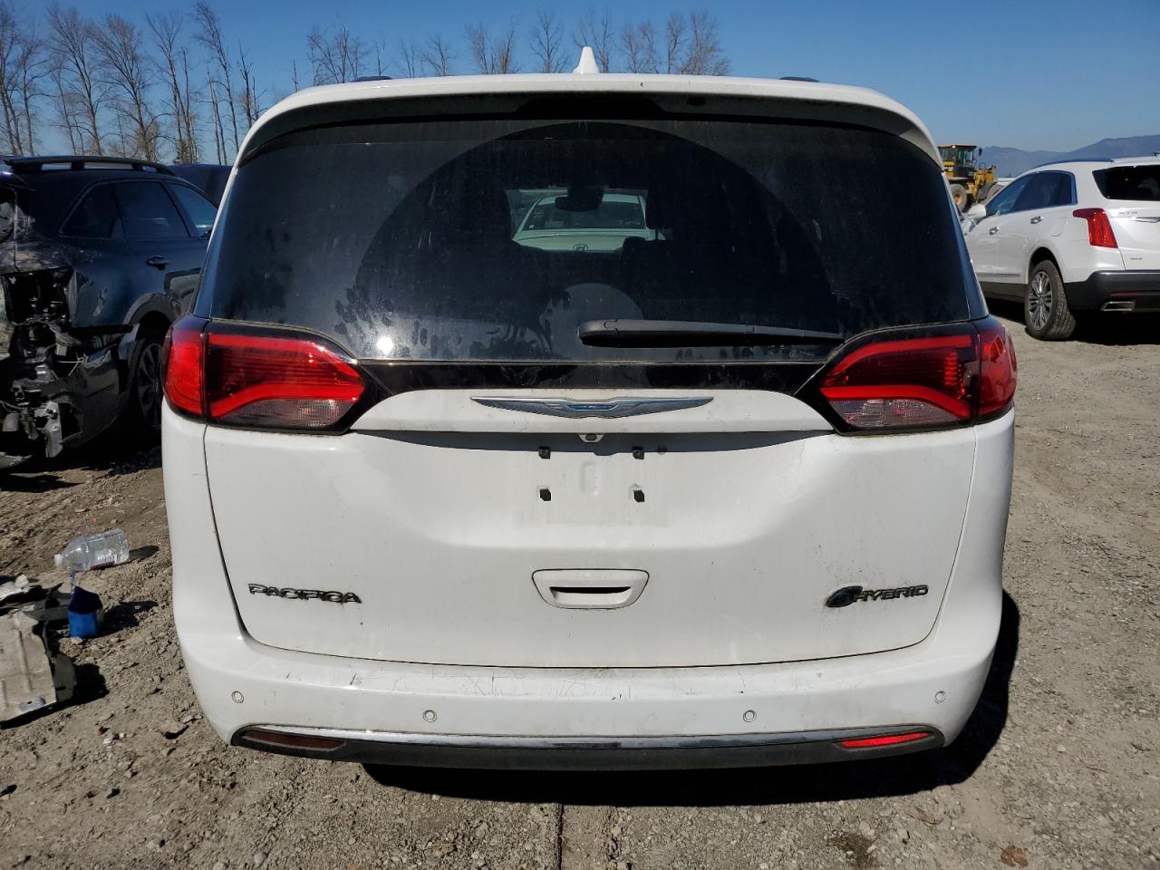 Photo 5 VIN: 2C4RC1N72LR146730 - CHRYSLER PACIFICA 