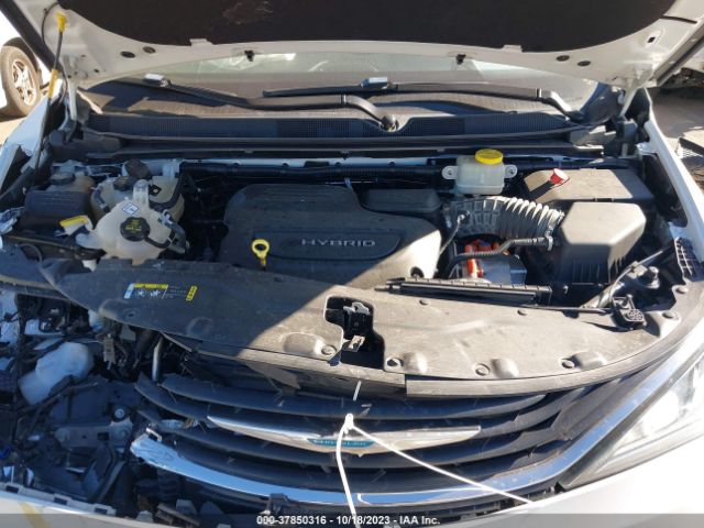 Photo 9 VIN: 2C4RC1N73JR126984 - CHRYSLER PACIFICA HYBRID 