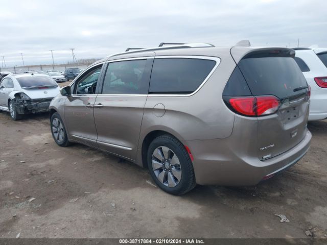 Photo 2 VIN: 2C4RC1N73JR178339 - CHRYSLER PACIFICA HYBRID 