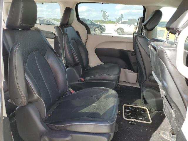 Photo 10 VIN: 2C4RC1N77JR213383 - CHRYSLER PACIFICA 