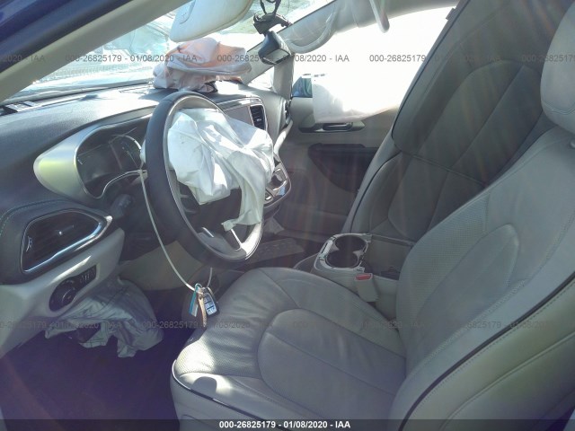 Photo 4 VIN: 2C4RC1N78JR358495 - CHRYSLER PACIFICA 