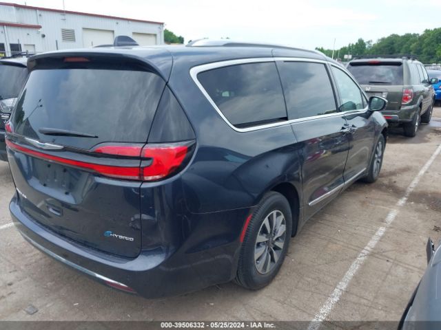 Photo 3 VIN: 2C4RC1S73MR563196 - CHRYSLER PACIFICA HYBRID 