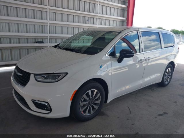 Photo 1 VIN: 2C4RC1S77RR166629 - CHRYSLER PACIFICA 