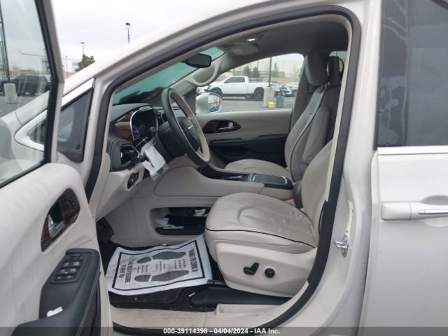 Photo 4 VIN: 2C4RC1S7XMR572591 - CHRYSLER PACIFICA HYBRID 