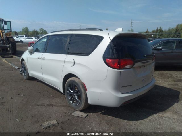 Photo 2 VIN: 2C4RC3BG0LR288901 - CHRYSLER PACIFICA 