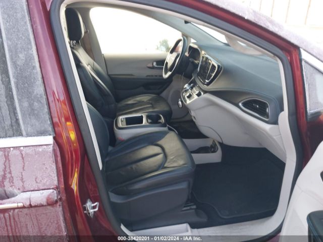 Photo 4 VIN: 2C4RC3BG0MR511083 - CHRYSLER PACIFICA 