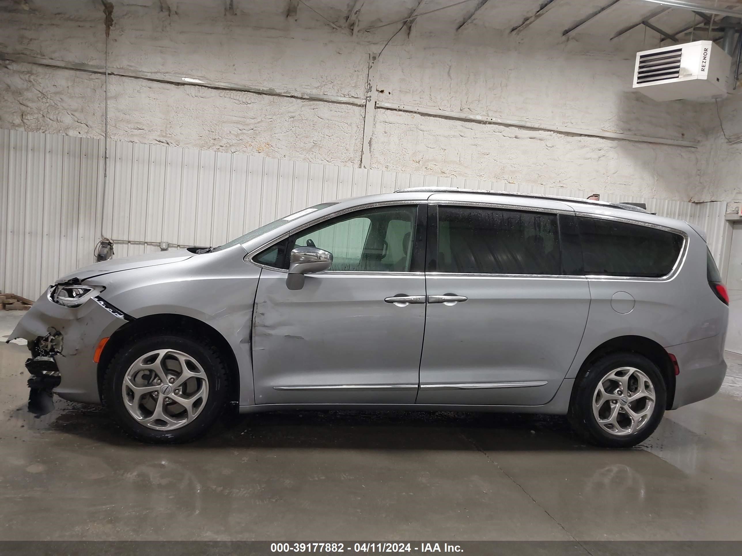 Photo 13 VIN: 2C4RC3GG6MR544999 - CHRYSLER PACIFICA 