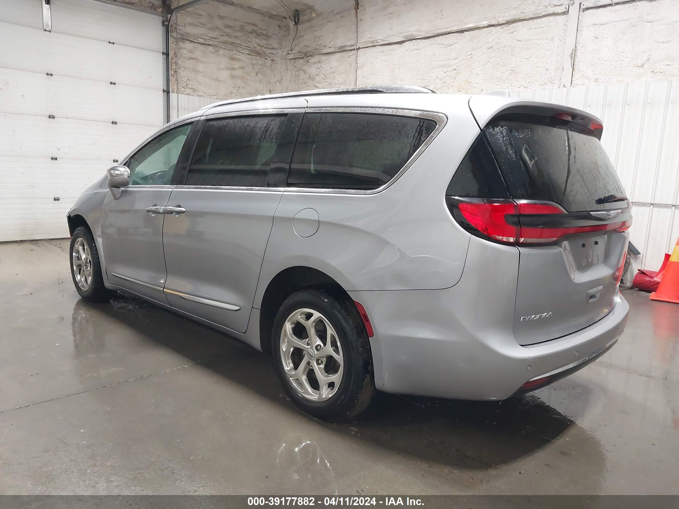 Photo 2 VIN: 2C4RC3GG6MR544999 - CHRYSLER PACIFICA 