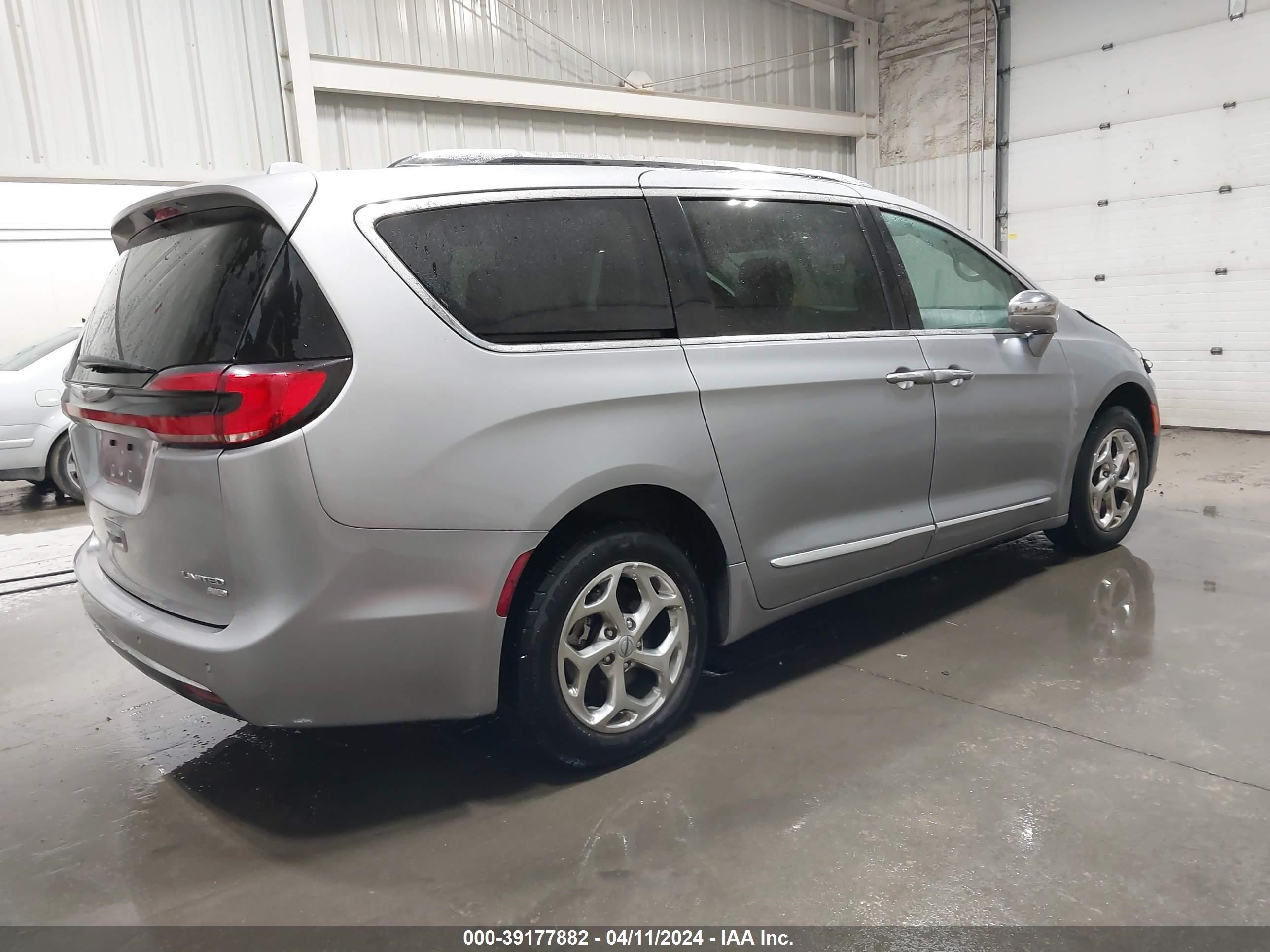 Photo 3 VIN: 2C4RC3GG6MR544999 - CHRYSLER PACIFICA 