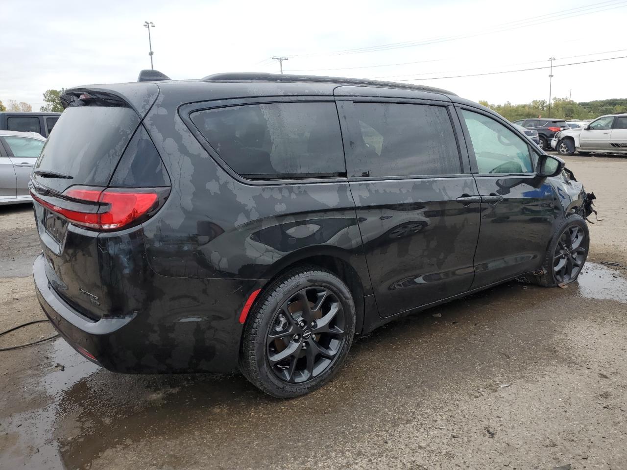 Photo 2 VIN: 2C4RC3GG7PR501891 - CHRYSLER PACIFICA 