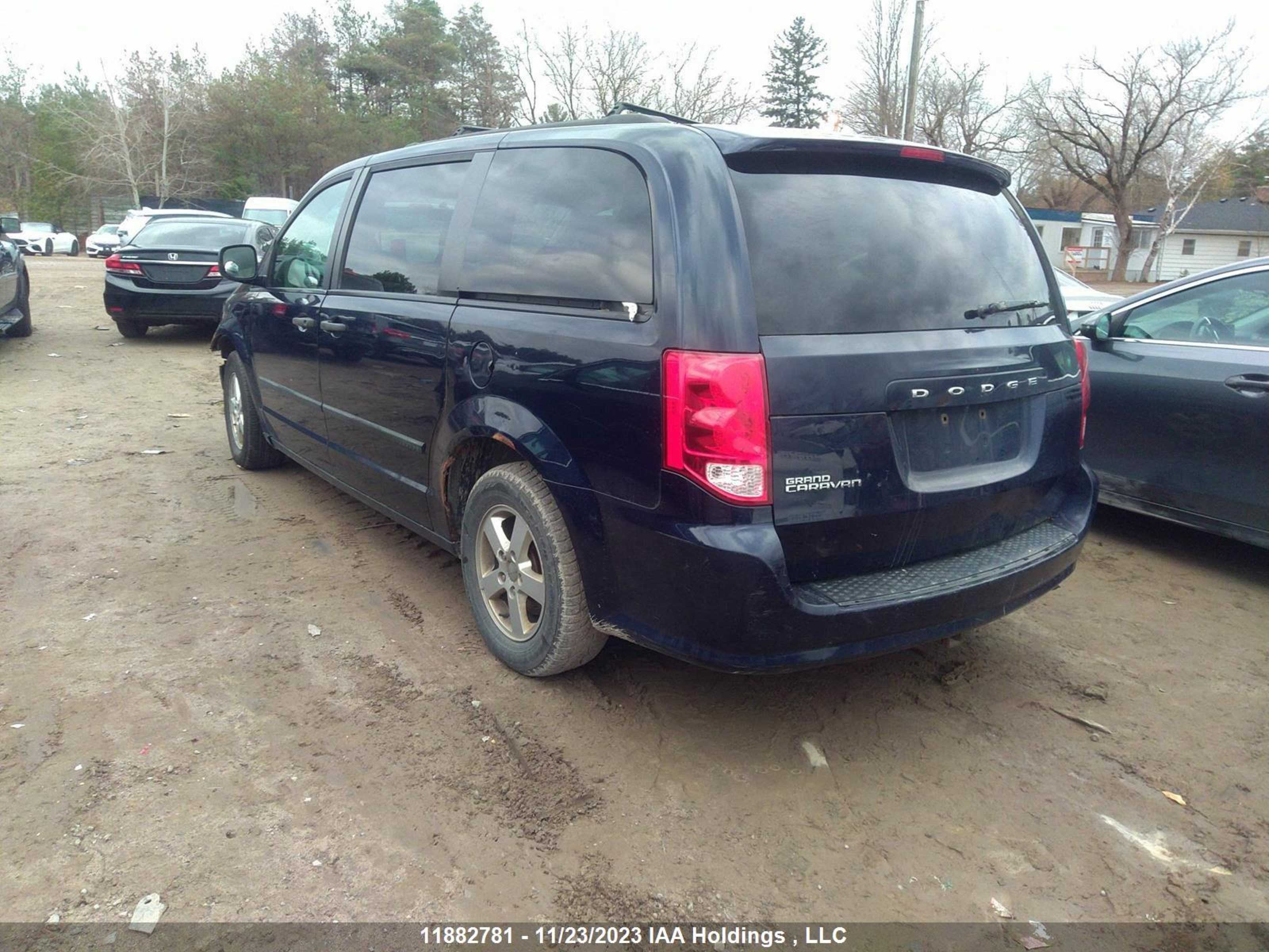 Photo 2 VIN: 2C4RDGBG0CR366176 - DODGE CARAVAN 