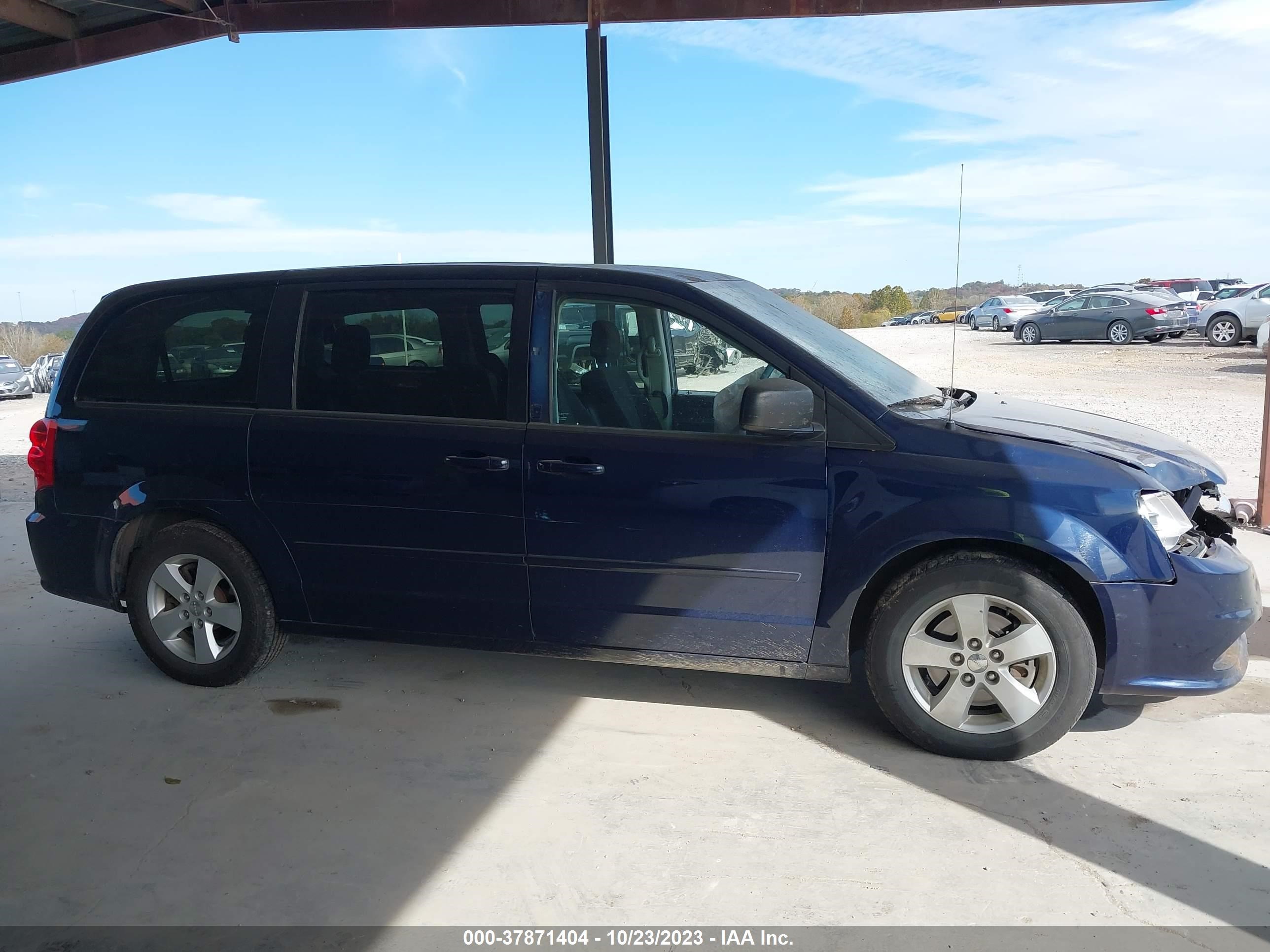 Photo 11 VIN: 2C4RDGBG0DR515932 - DODGE CARAVAN 