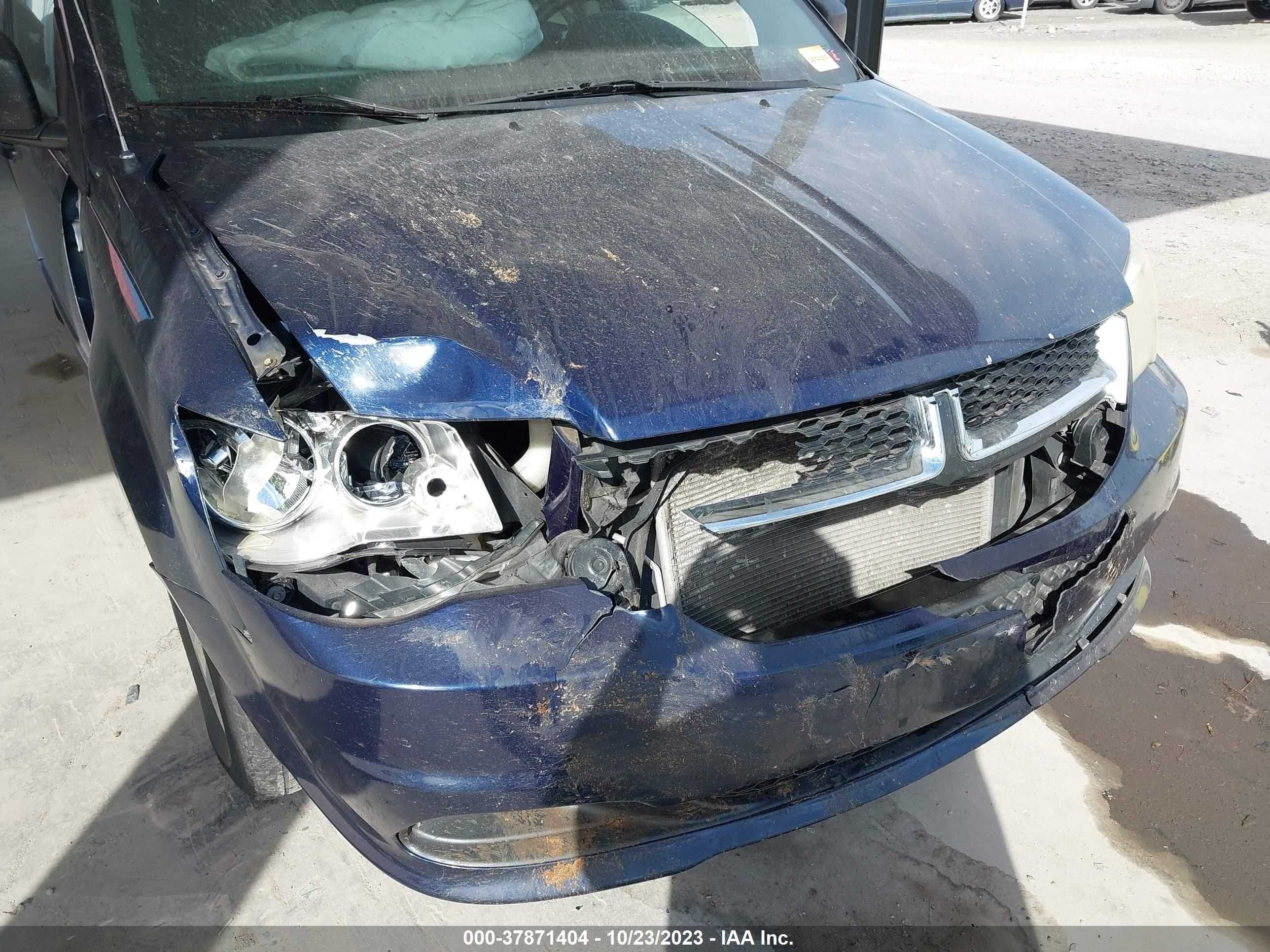 Photo 5 VIN: 2C4RDGBG0DR515932 - DODGE CARAVAN 