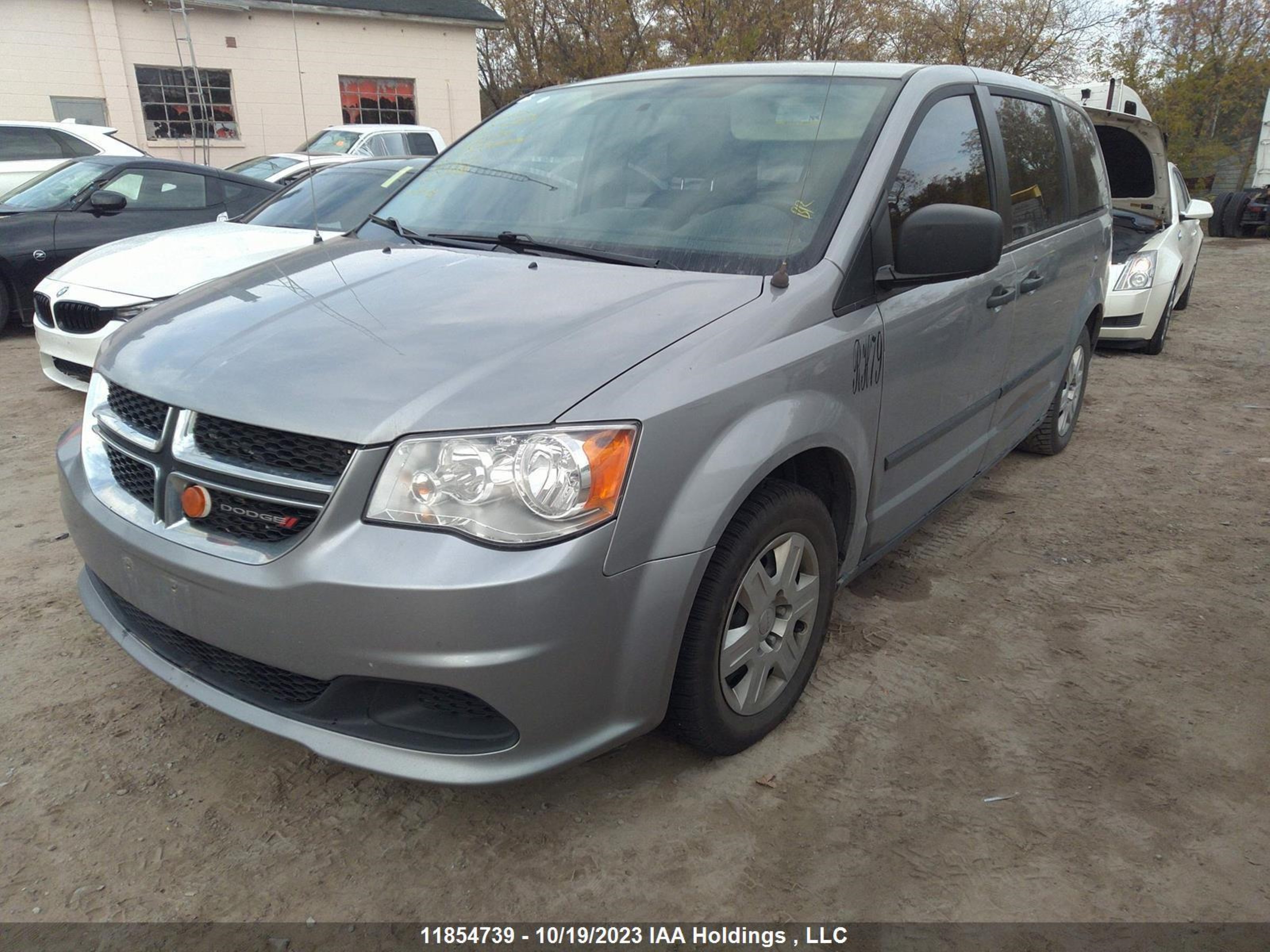 Photo 1 VIN: 2C4RDGBG0DR547084 - DODGE CARAVAN 