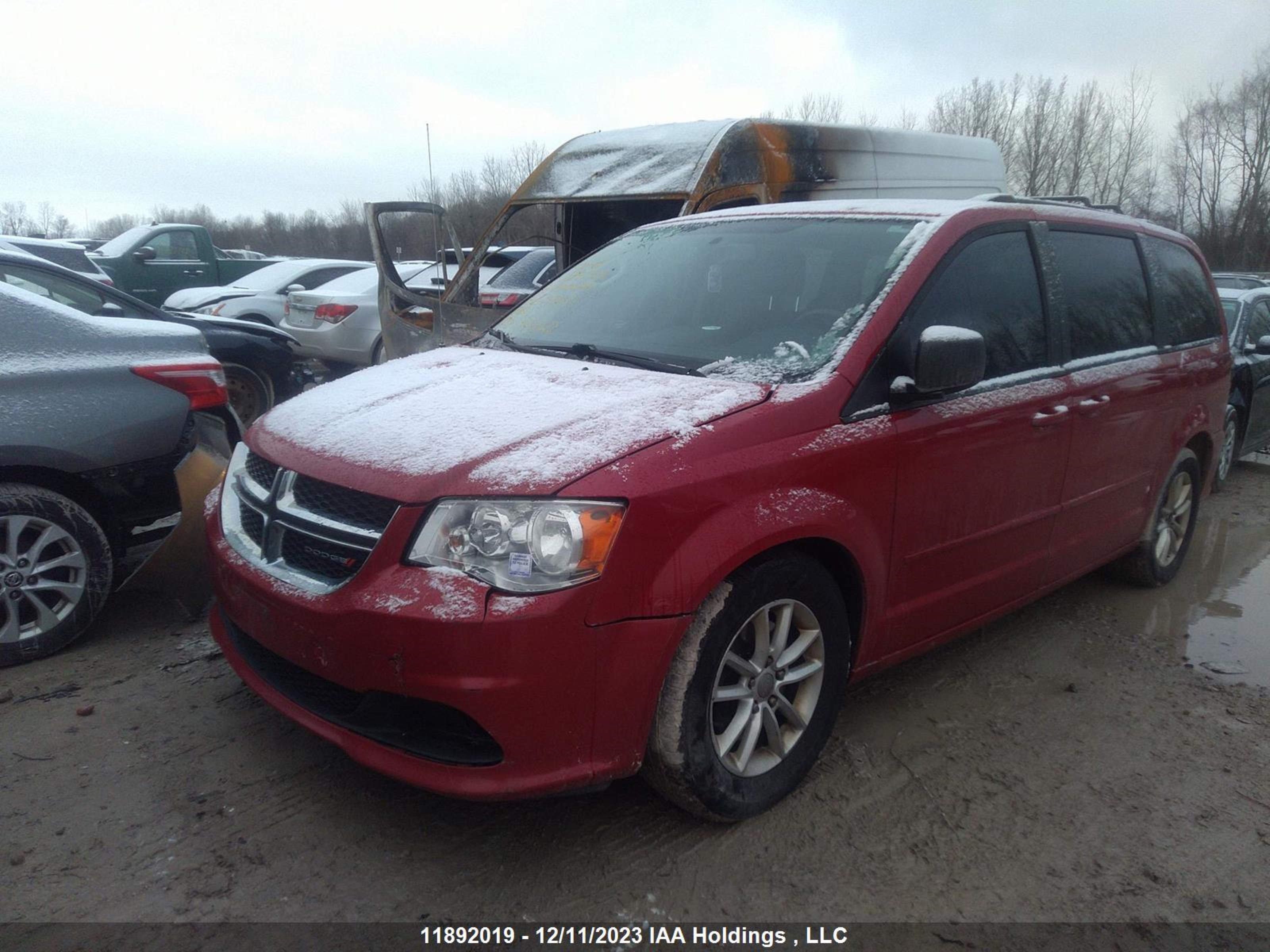 Photo 5 VIN: 2C4RDGBG0DR597323 - DODGE CARAVAN 