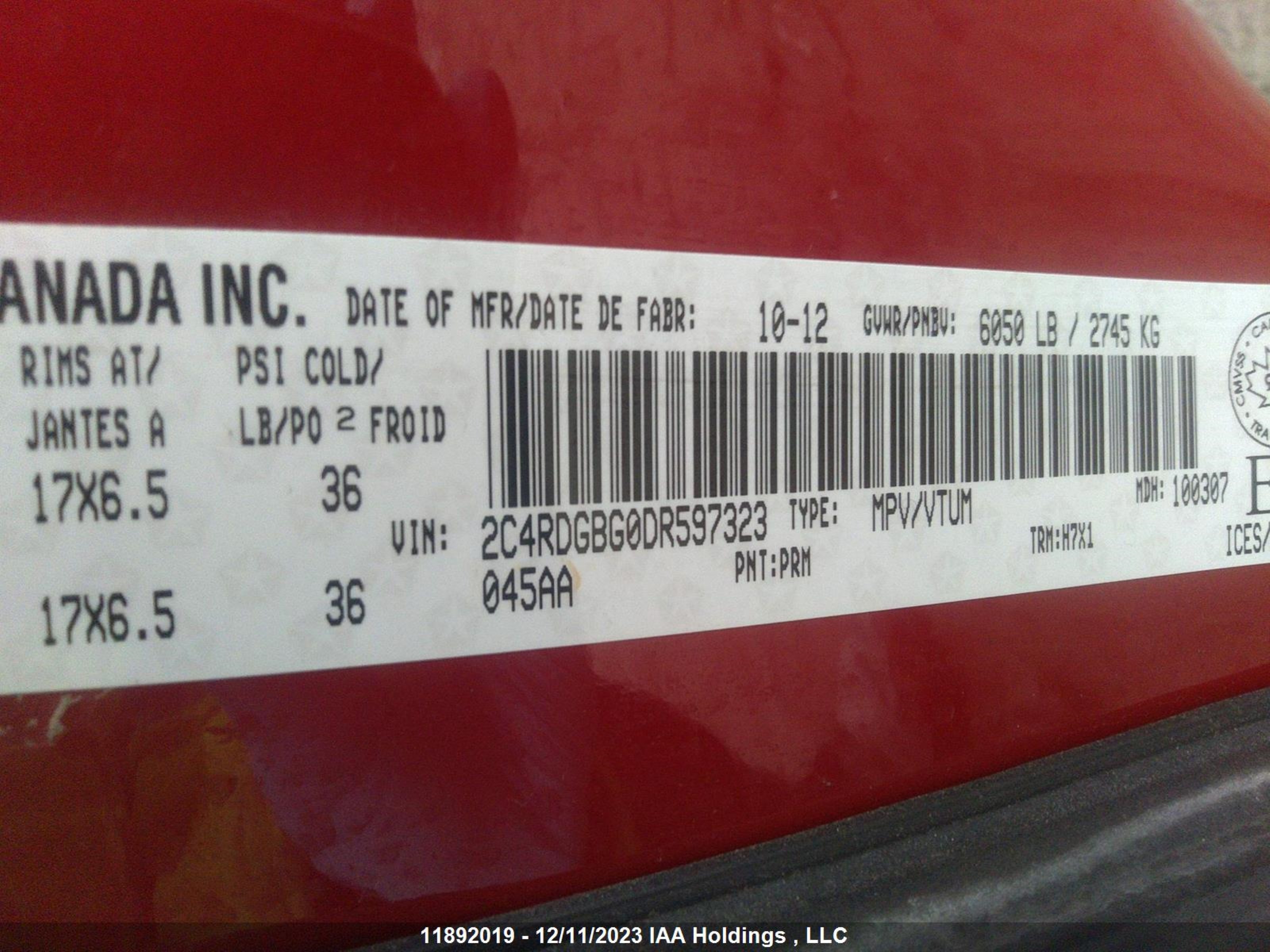 Photo 8 VIN: 2C4RDGBG0DR597323 - DODGE CARAVAN 