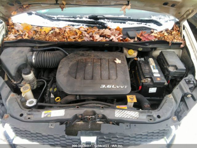 Photo 9 VIN: 2C4RDGBG0DR612659 - DODGE GRAND CARAVAN 