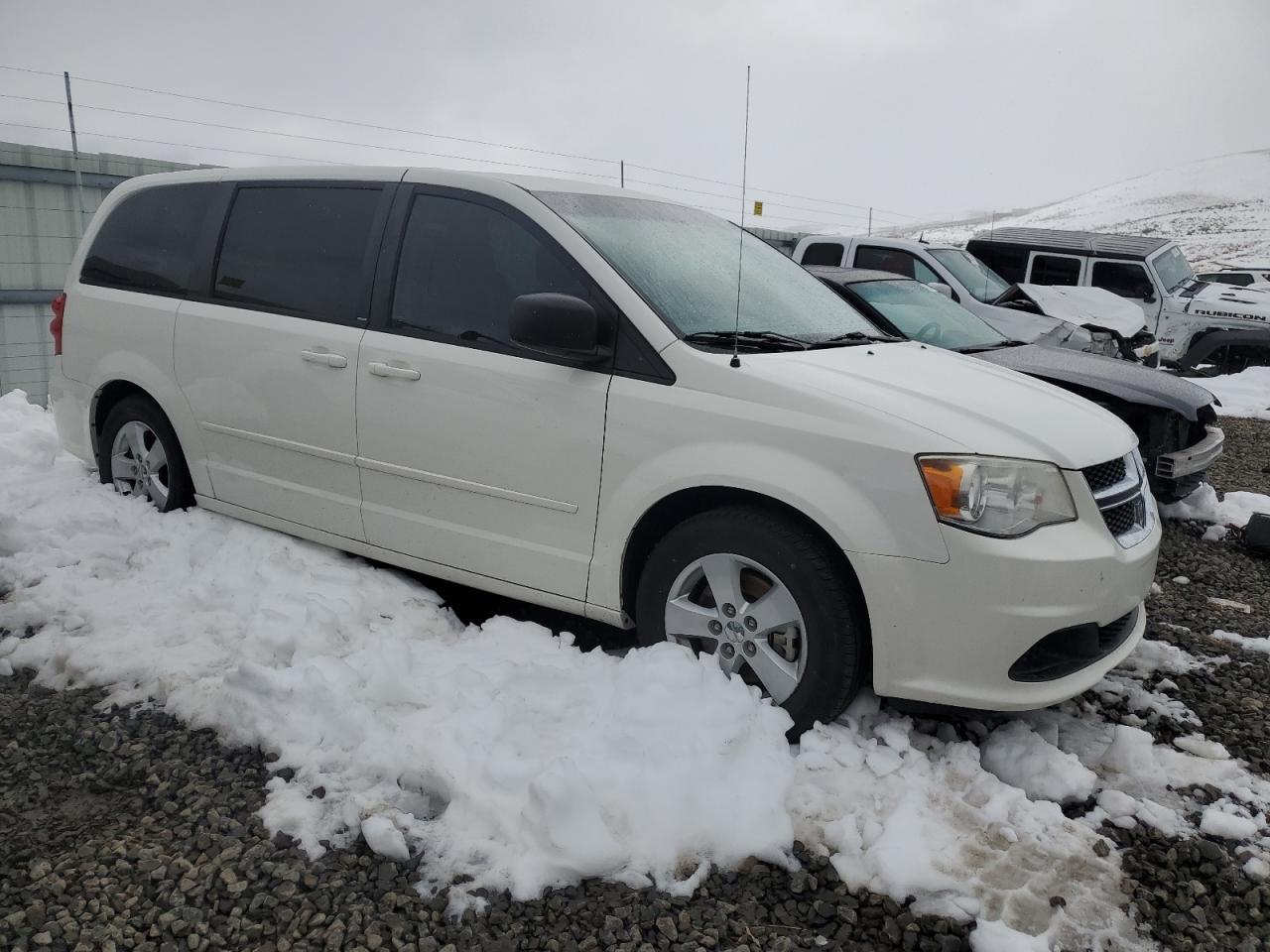 Photo 3 VIN: 2C4RDGBG0DR735992 - DODGE CARAVAN 