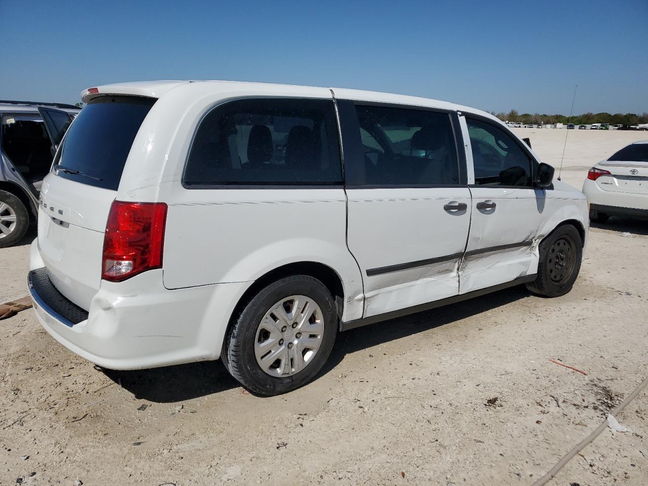 Photo 2 VIN: 2C4RDGBG0ER476826 - DODGE CARAVAN 