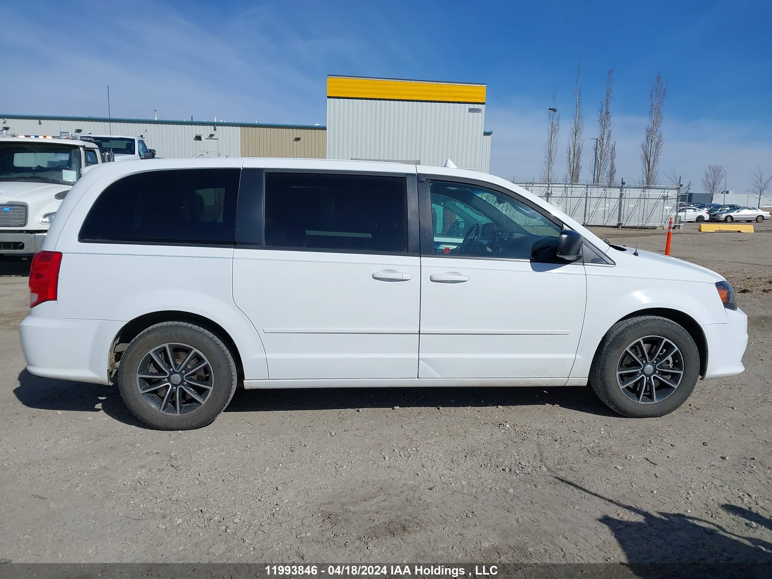 Photo 12 VIN: 2C4RDGBG0FR501399 - DODGE CARAVAN 