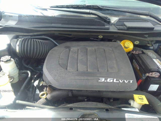 Photo 9 VIN: 2C4RDGBG0FR606752 - DODGE GRAND CARAVAN 