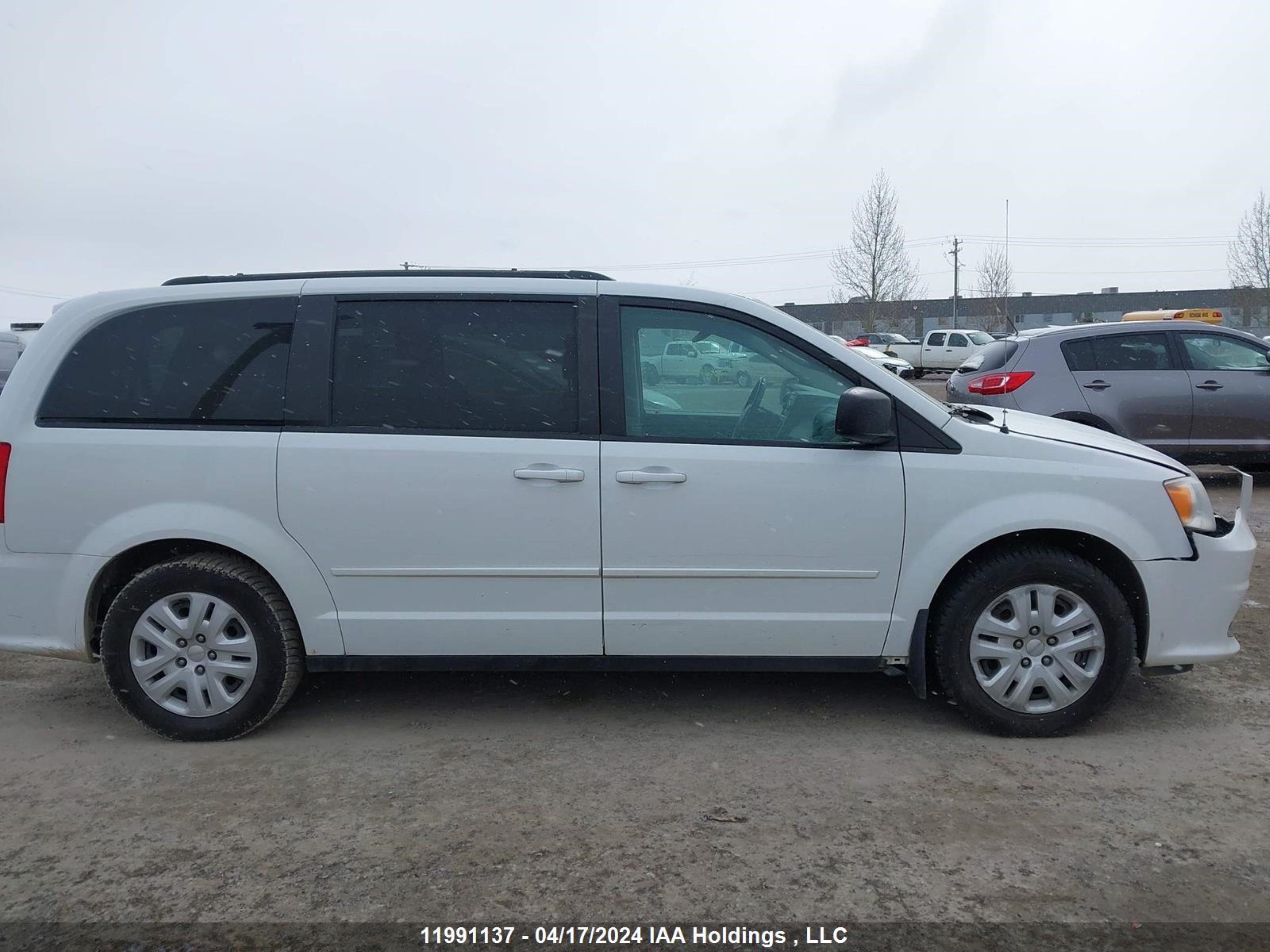 Photo 13 VIN: 2C4RDGBG0FR622627 - DODGE CARAVAN 