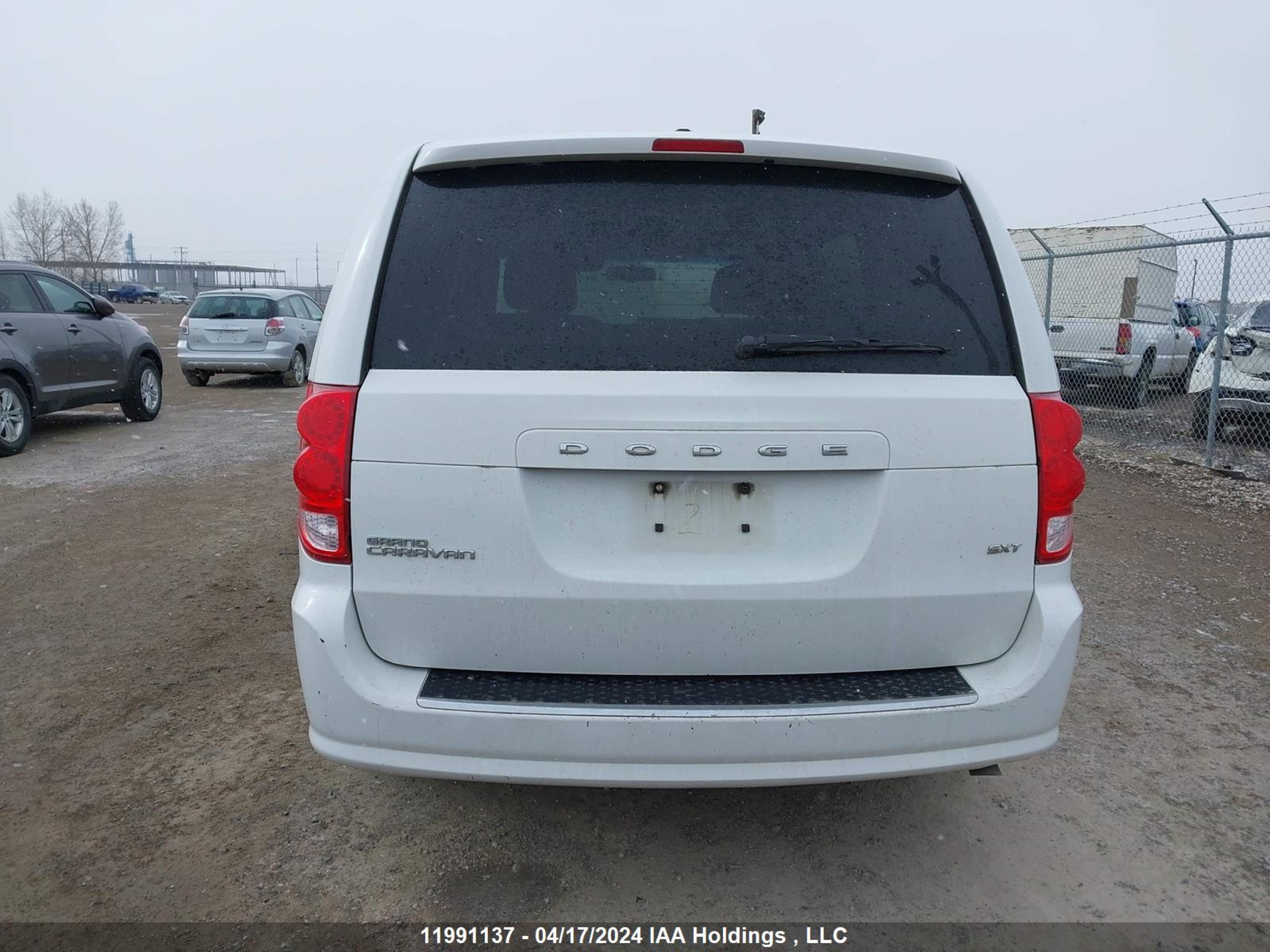 Photo 16 VIN: 2C4RDGBG0FR622627 - DODGE CARAVAN 