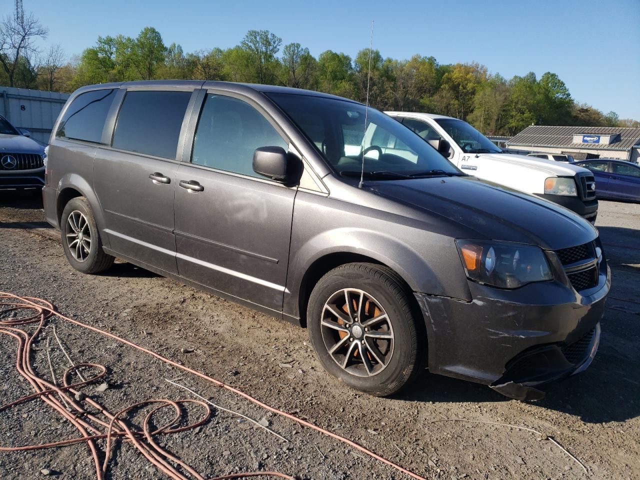 Photo 3 VIN: 2C4RDGBG0FR642375 - DODGE CARAVAN 