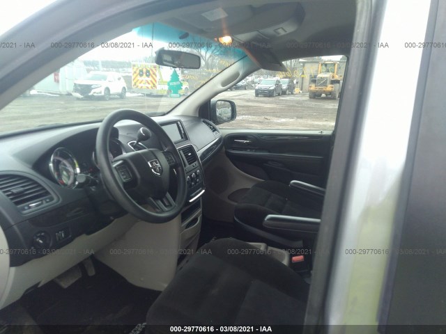 Photo 4 VIN: 2C4RDGBG0FR668216 - DODGE GRAND CARAVAN 