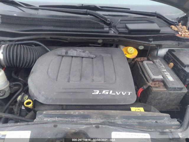 Photo 9 VIN: 2C4RDGBG0FR668216 - DODGE GRAND CARAVAN 