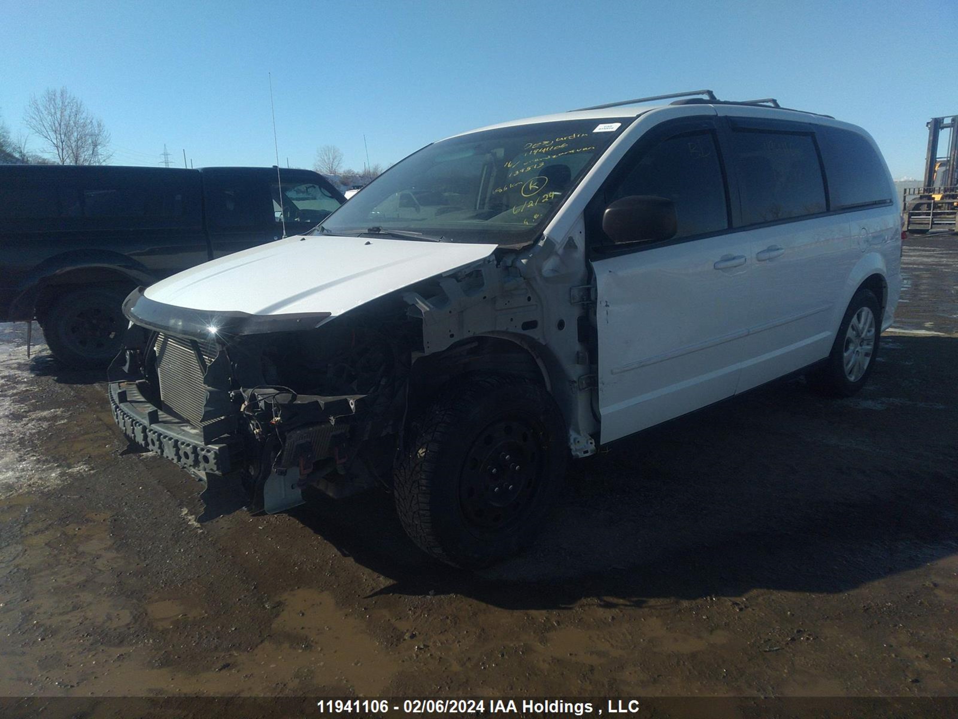 Photo 1 VIN: 2C4RDGBG0GR139513 - DODGE CARAVAN 