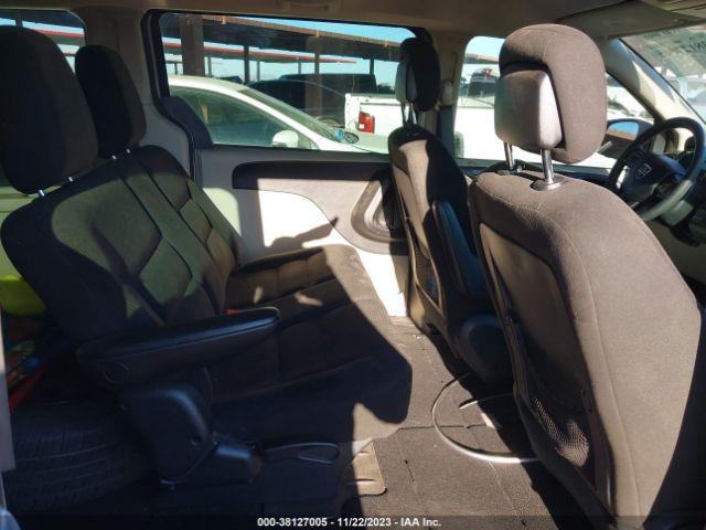 Photo 7 VIN: 2C4RDGBG0GR348122 - DODGE GRAND CARAVAN 