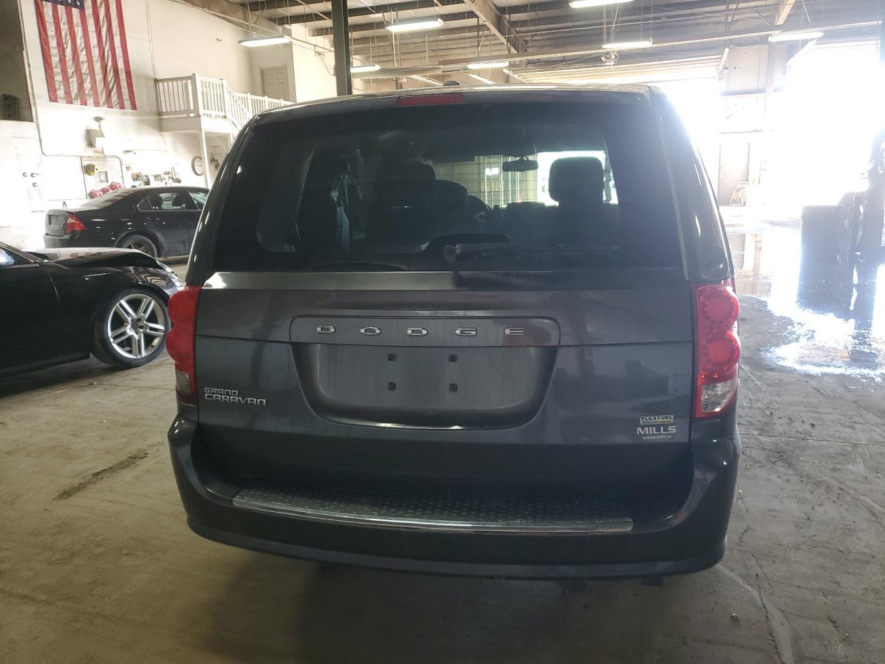 Photo 5 VIN: 2C4RDGBG0GR379726 - DODGE CARAVAN 