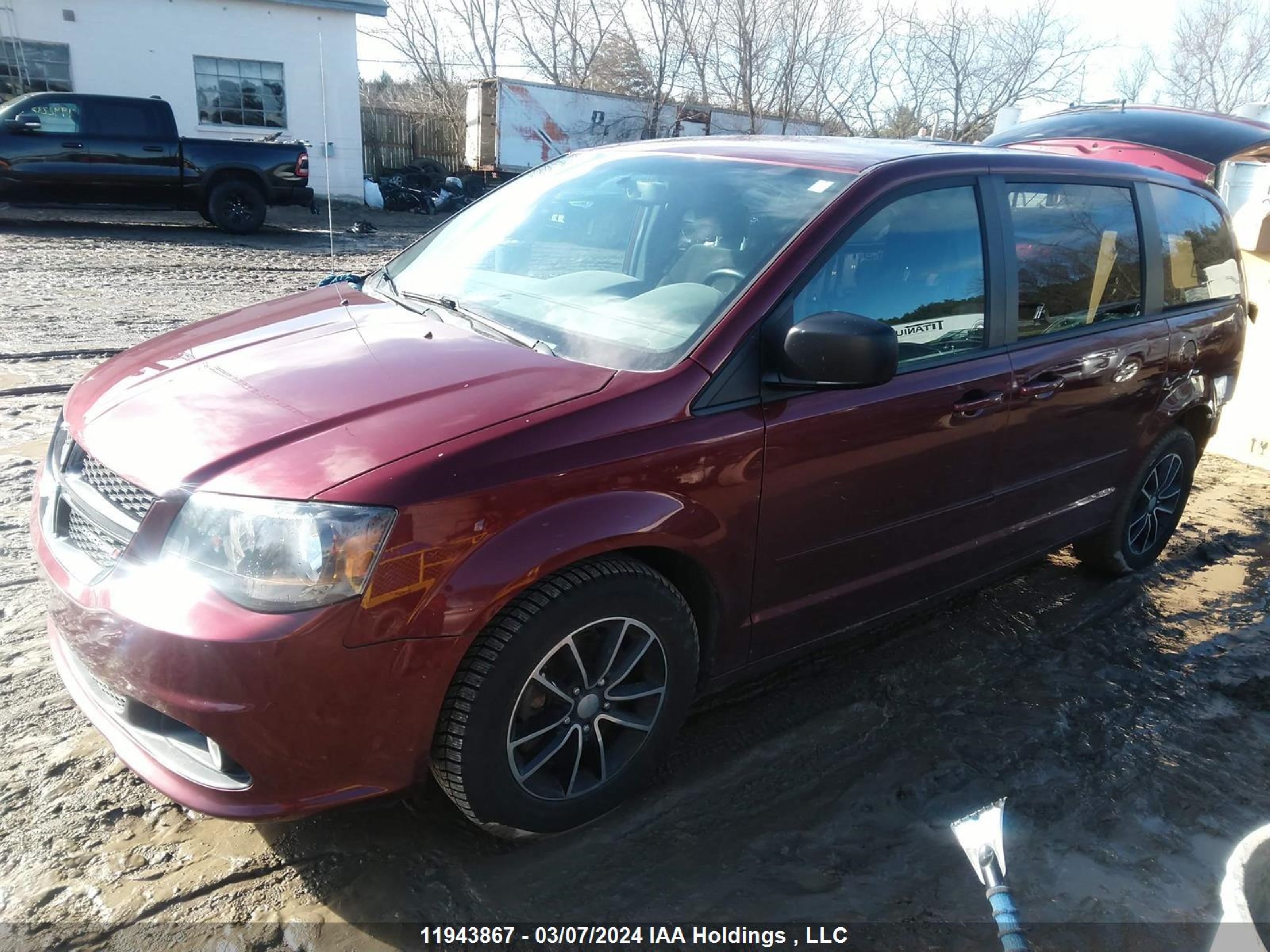 Photo 1 VIN: 2C4RDGBG0HR626518 - DODGE CARAVAN 