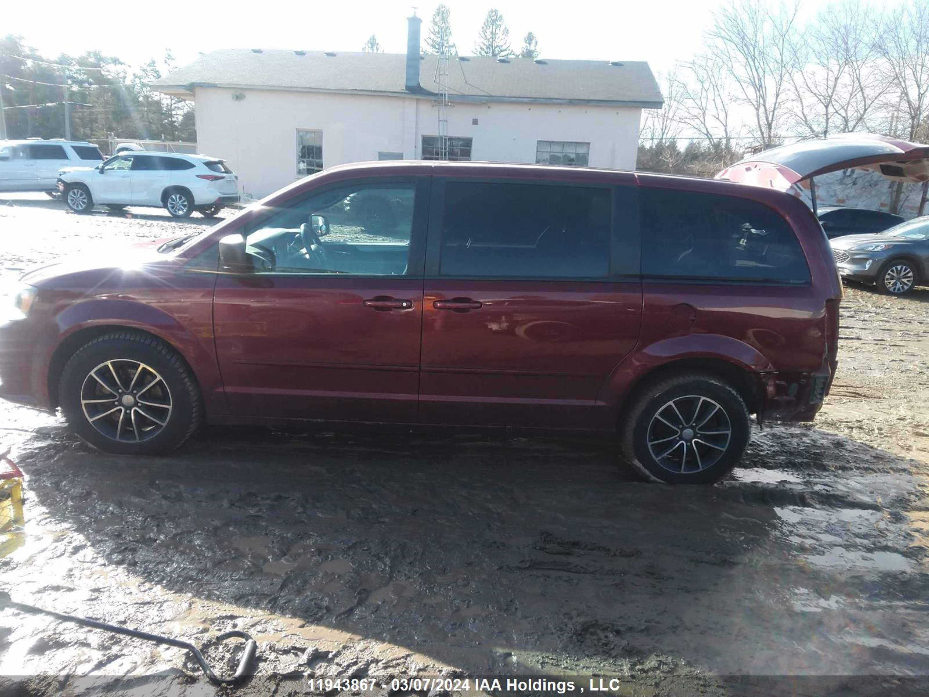 Photo 14 VIN: 2C4RDGBG0HR626518 - DODGE CARAVAN 