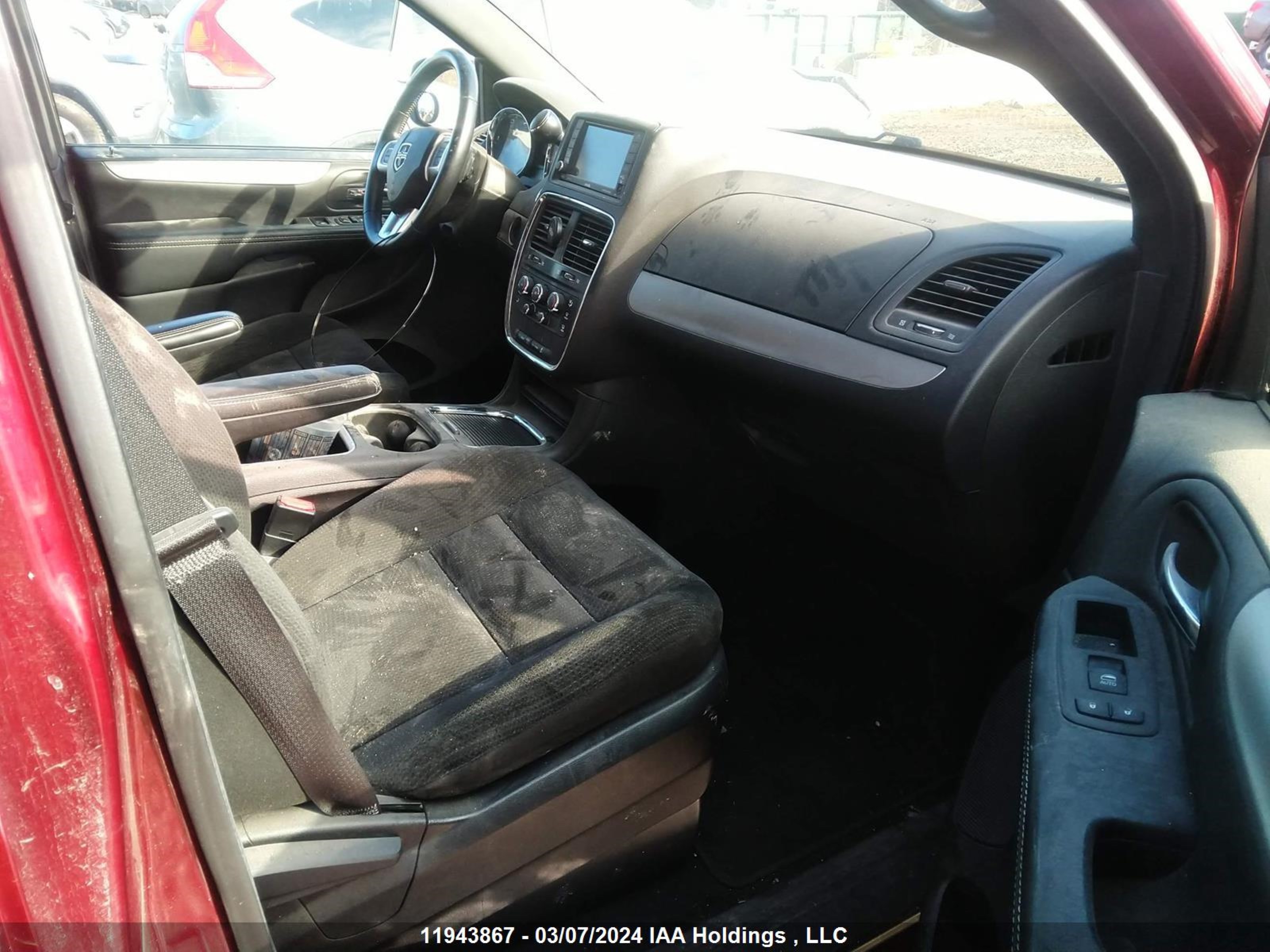 Photo 4 VIN: 2C4RDGBG0HR626518 - DODGE CARAVAN 