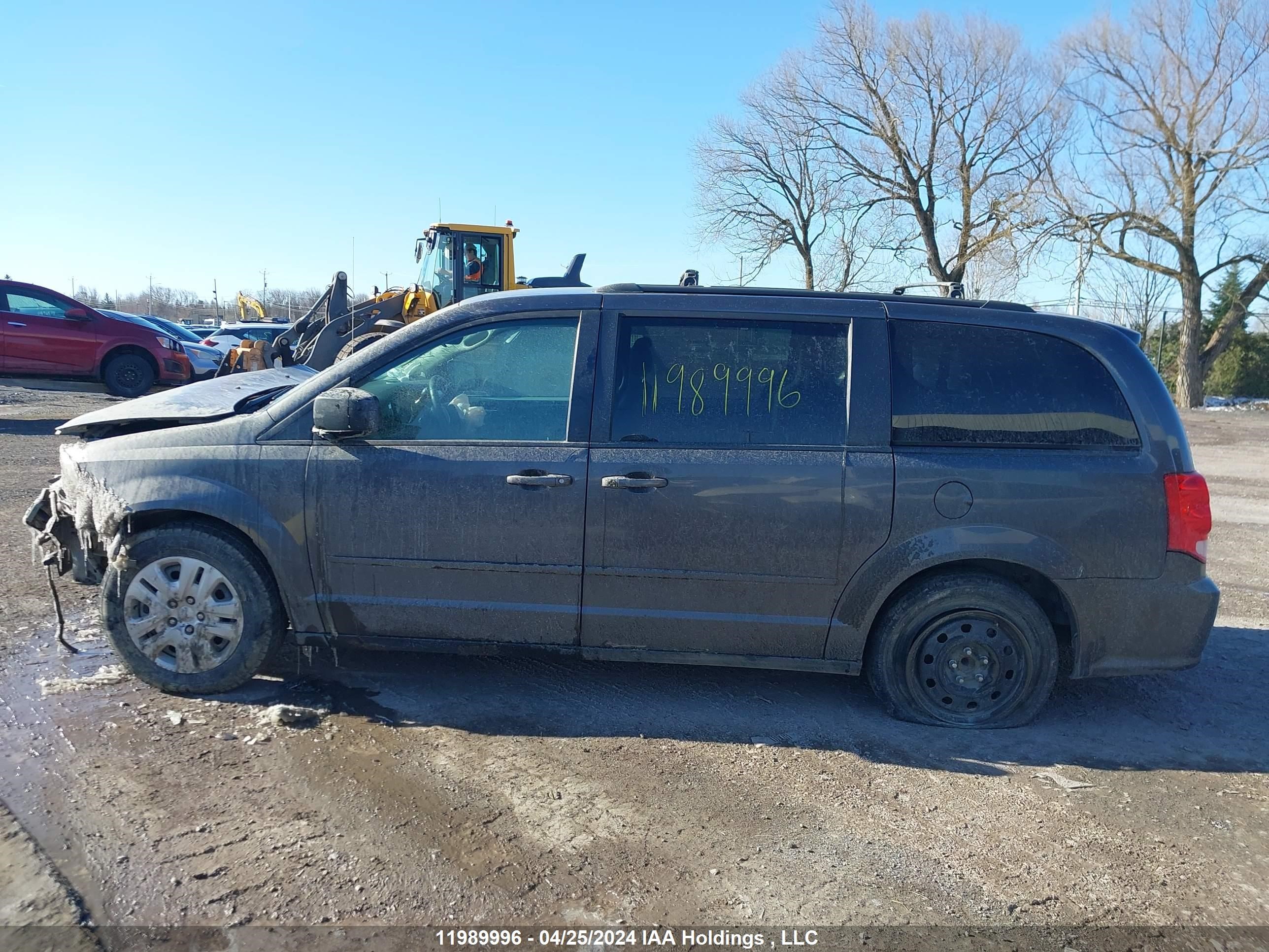 Photo 13 VIN: 2C4RDGBG0HR662791 - DODGE CARAVAN 