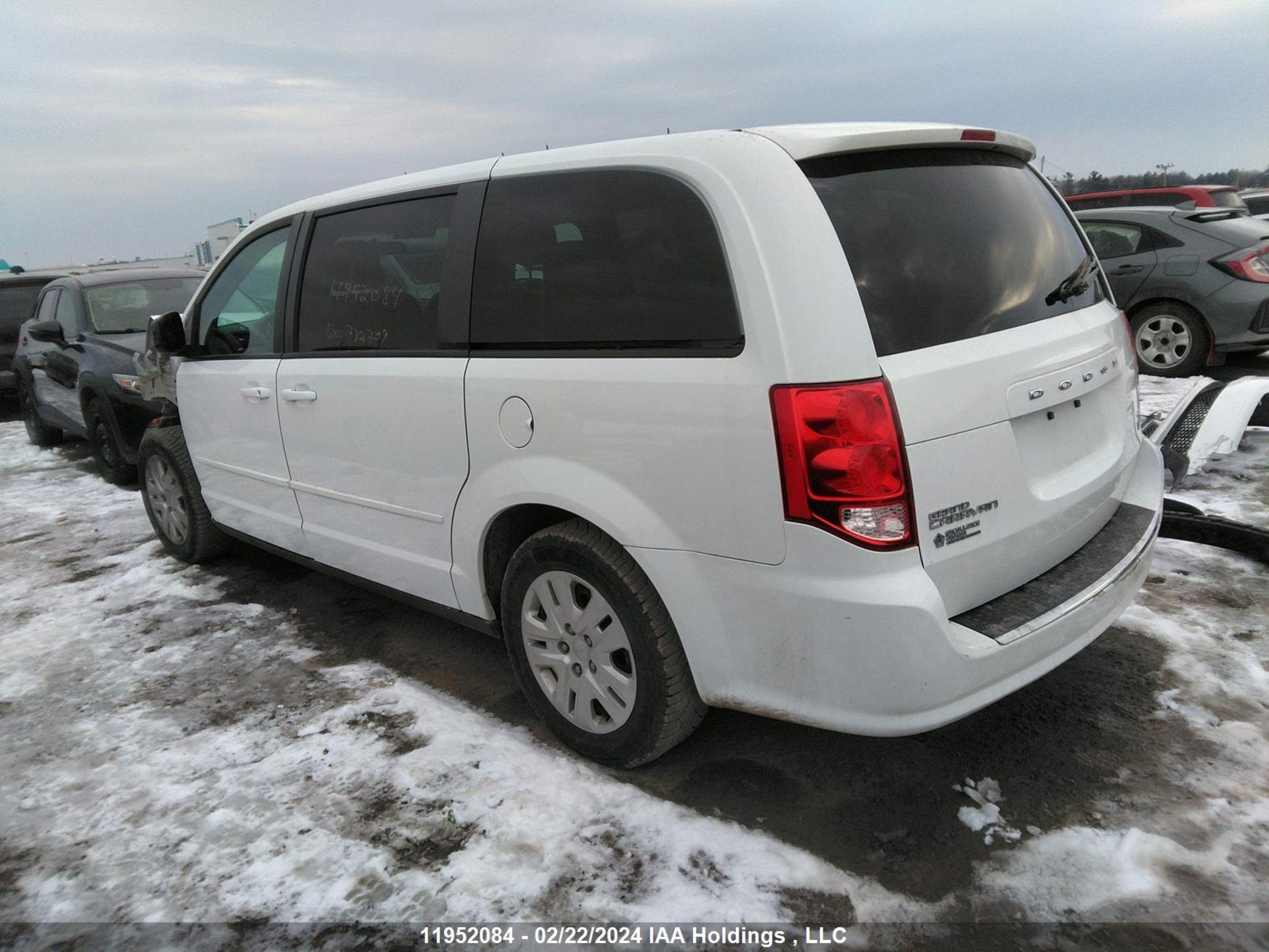 Photo 2 VIN: 2C4RDGBG0HR732709 - DODGE CARAVAN 