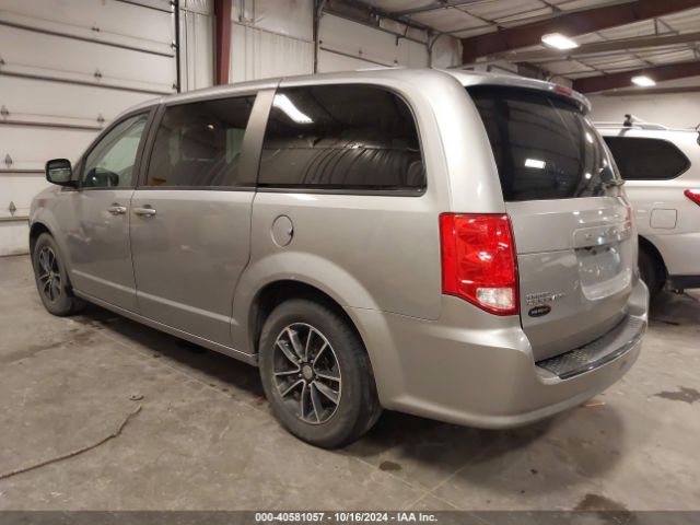 Photo 2 VIN: 2C4RDGBG0JR152950 - DODGE GRAND CARAVAN 