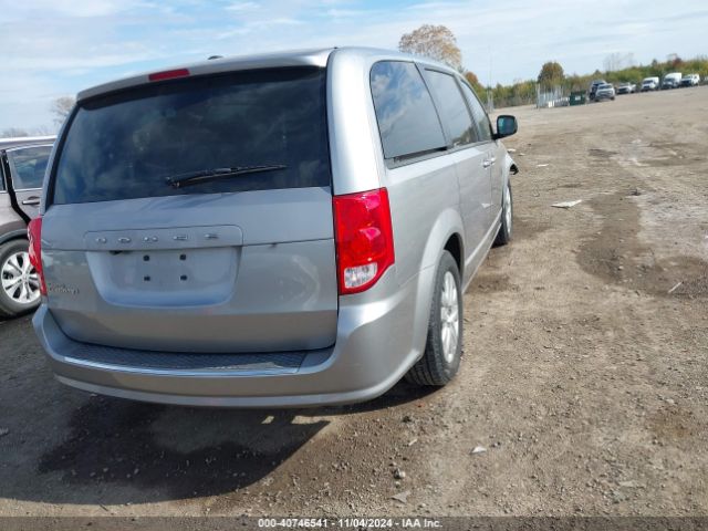 Photo 3 VIN: 2C4RDGBG0JR173619 - DODGE GRAND CARAVAN 